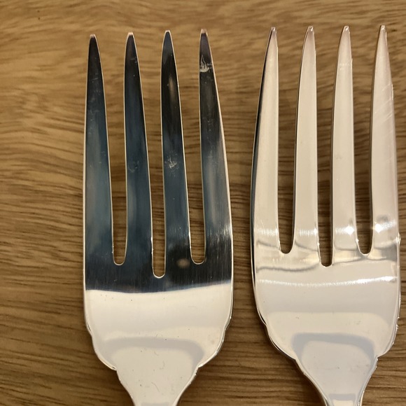 Oneida Distinction 6 Salad Forks Prestige Vintage Silverplate Flatware - Picture 3 of 5